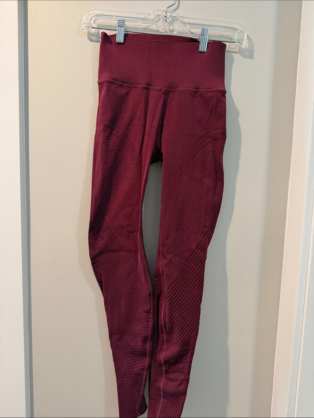Fabletics Women’s Seamless Ribbed Leggings in Burgundy